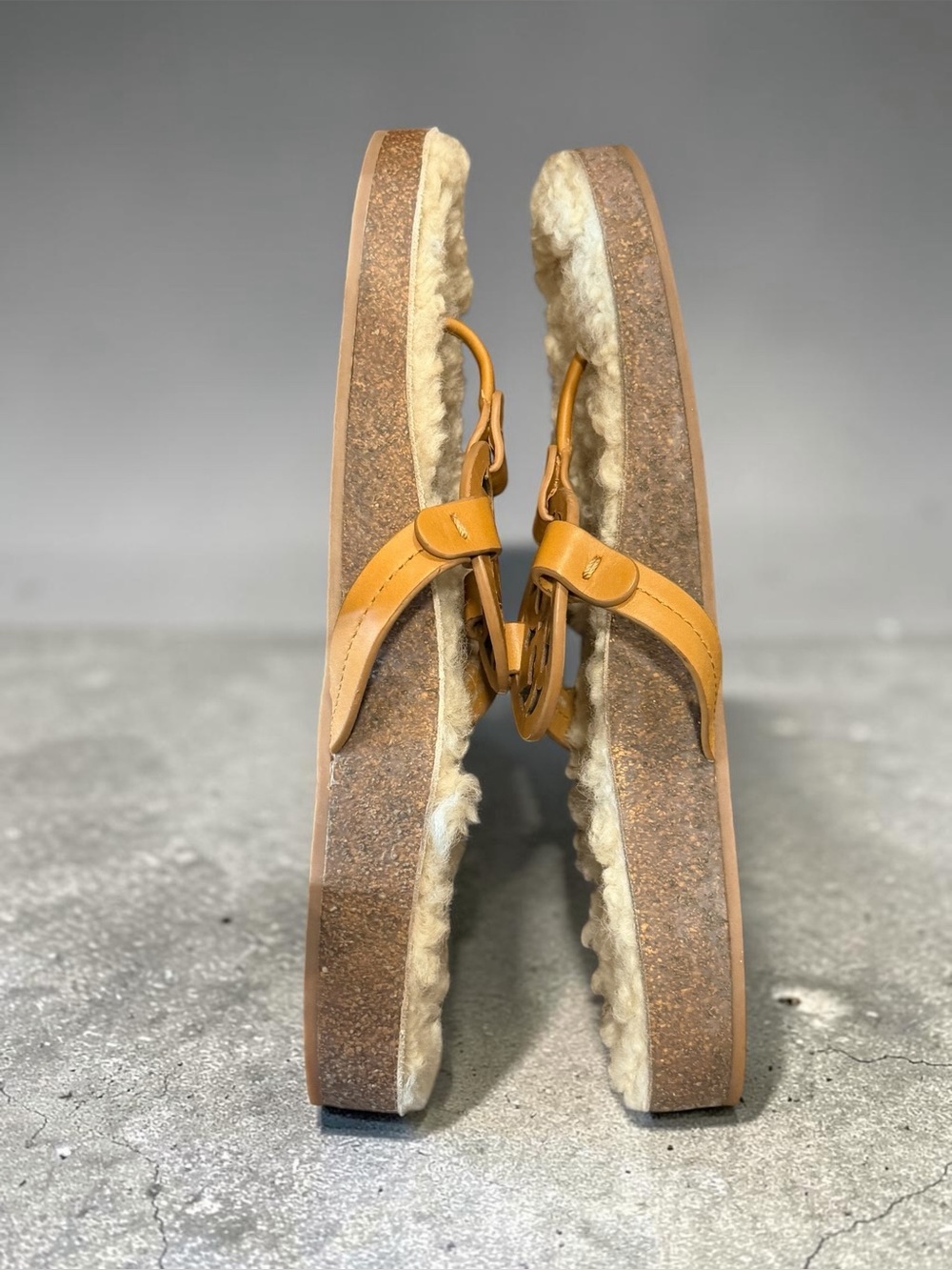 Tory Burch Miller Cloud Shearling Sandals – Size 10½ - Picture 7 of 8